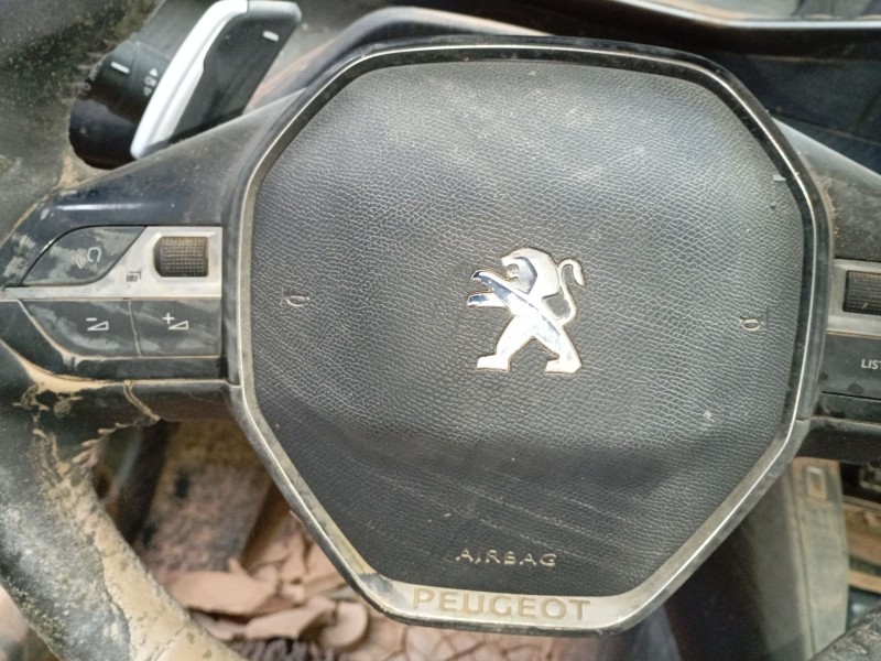 Recambio de airbag delantero izquierdo para peugeot 2008 ii (ud_, us_, uy_, uj_, ur_, uc_) 1.5 bluehdi 130 referencia OEM IAM   