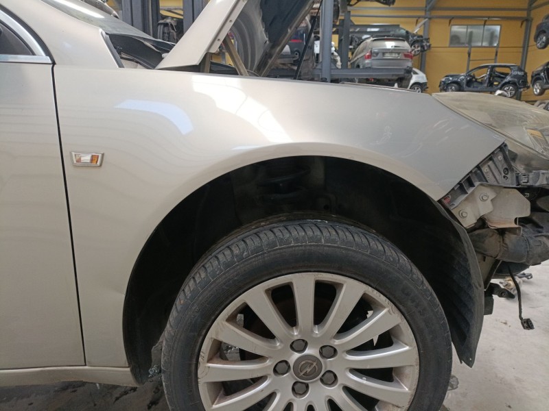 Recambio de aleta delantera derecha para opel insignia a (g09) 2.0 cdti (68) referencia OEM IAM   