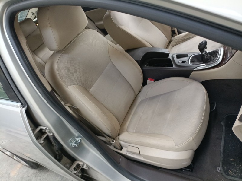 opel insignia a (g09) del año 2010