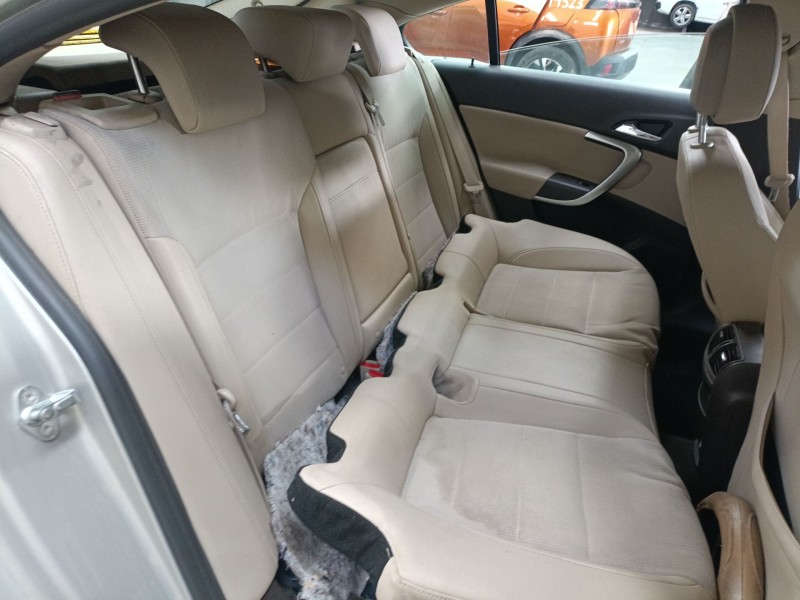 opel insignia a (g09) del año 2010