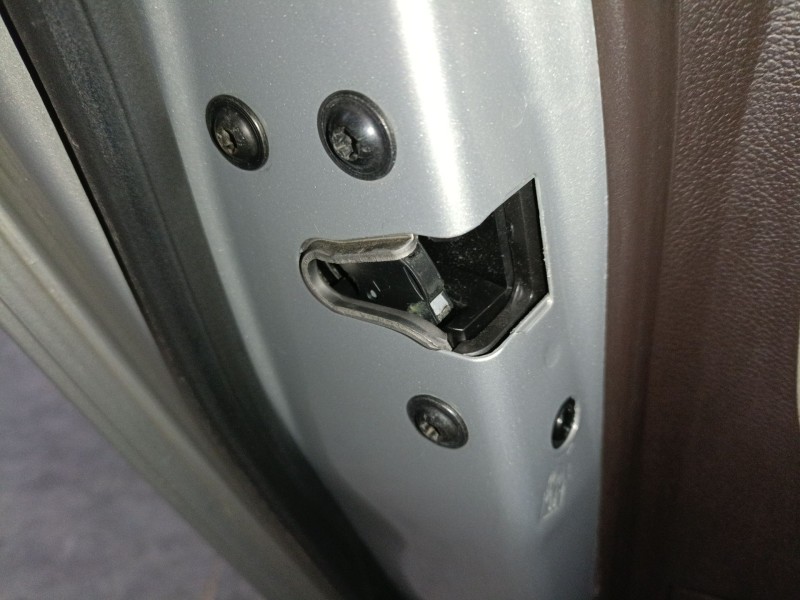 Recambio de cerradura puerta trasera izquierda para opel insignia a (g09) 2.0 cdti (68) referencia OEM IAM   