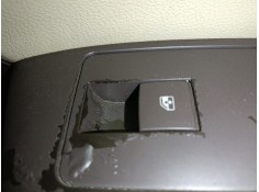 MANDO ELEVALUNAS DELANTERO DERECHO 