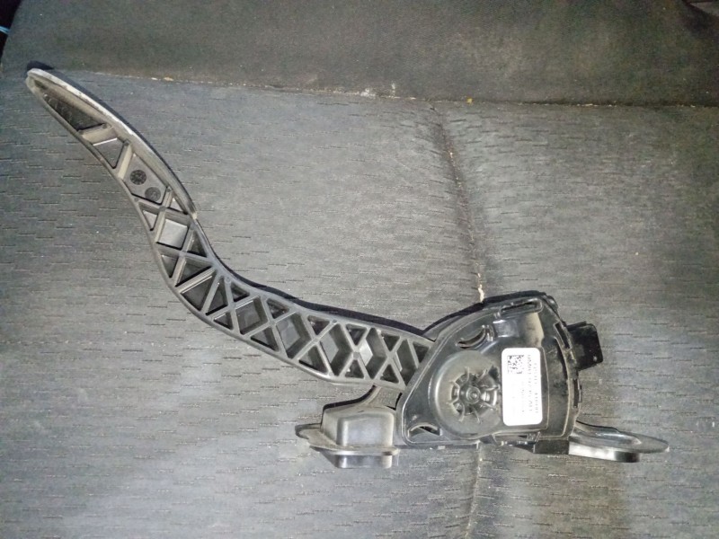 Recambio de pedal acelerador para mazda 6 sedán (gh) 2.2 d (gh10) referencia OEM IAM 9M819735AD  