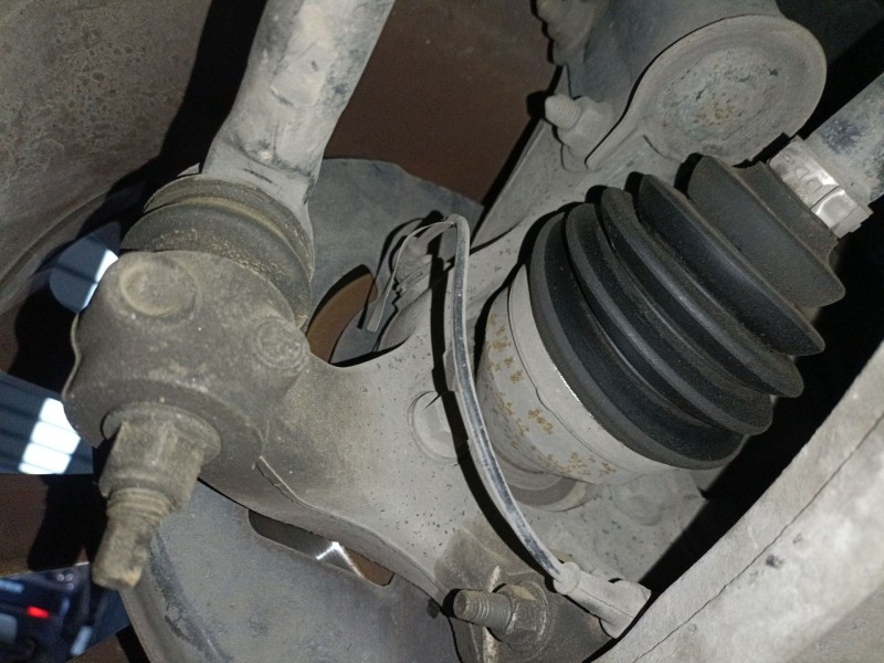 Recambio de mangueta delantera izquierda para opel insignia a (g09) 2.0 cdti (68) referencia OEM IAM   