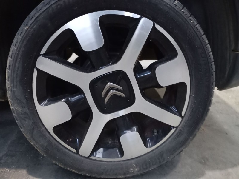 Recambio de juego llantas para citroën c4 cactus 1.2 thp 110 referencia OEM IAM 205/50/17  