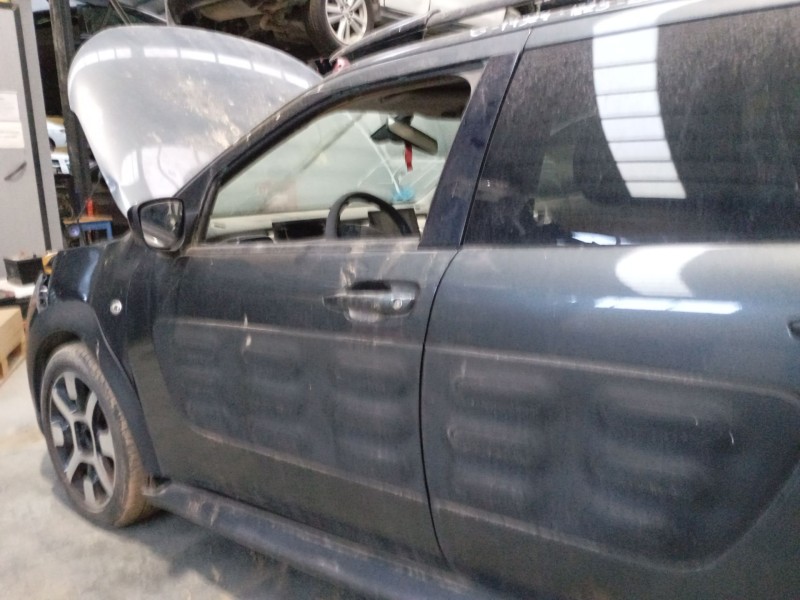 Recambio de puerta delantera izquierda para citroën c4 cactus 1.2 thp 110 referencia OEM IAM   