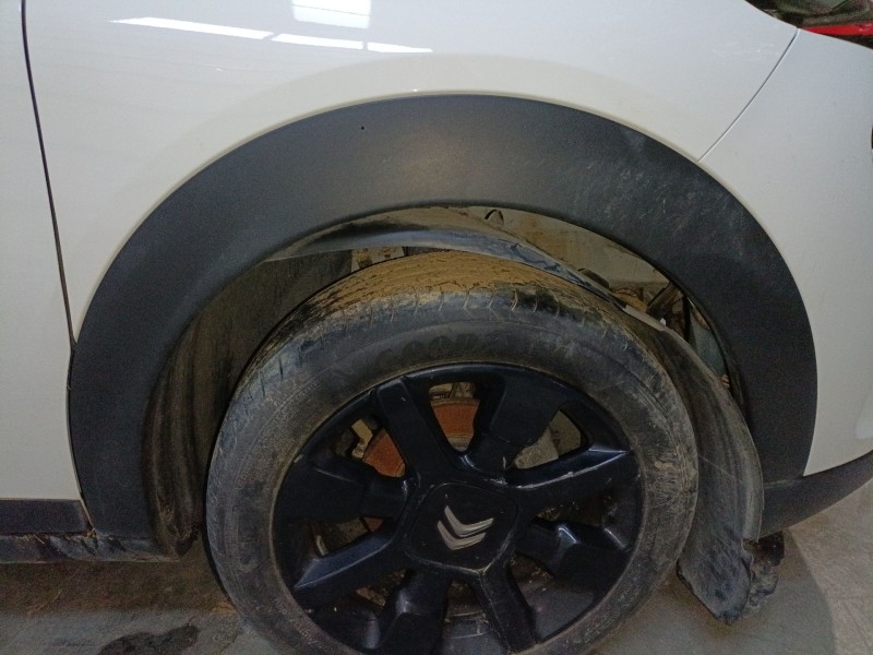 Recambio de aletin delantero derecho para citroën c4 cactus 1.5 bluehdi 100 referencia OEM IAM   