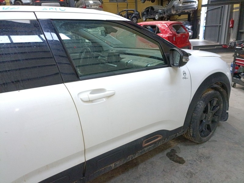 Recambio de puerta delantera derecha para citroën c4 cactus 1.5 bluehdi 100 referencia OEM IAM   