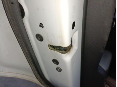 CERRADURA PUERTA TRASERA IZQUIERDA 