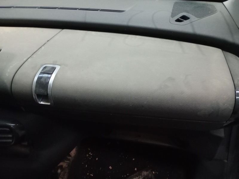 Recambio de guantera para citroën c4 cactus 1.2 thp 110 referencia OEM IAM   