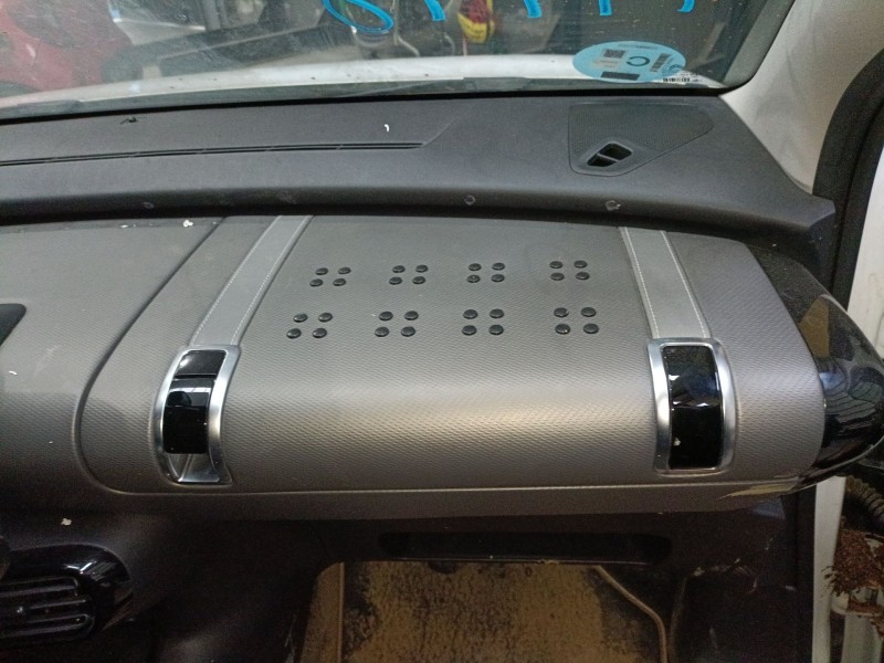 Recambio de guantera para citroën c4 cactus 1.5 bluehdi 100 referencia OEM IAM   