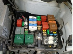 Recambio de caja reles / fusibles para citroën c4 cactus 1.5 bluehdi 100 referencia OEM IAM   