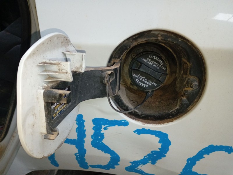 Recambio de tapa exterior combustible para hyundai i30 (pde, pd, pden) 1.0 t-gdi referencia OEM IAM   