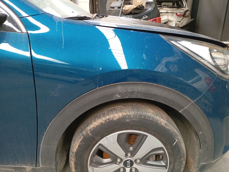 Recambio de aleta delantera derecha para kia niro i (de) 1.6 gdi hybrid referencia OEM IAM   