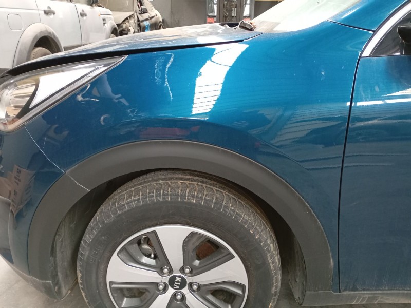 Recambio de aleta delantera izquierda para kia niro i (de) 1.6 gdi hybrid referencia OEM IAM   