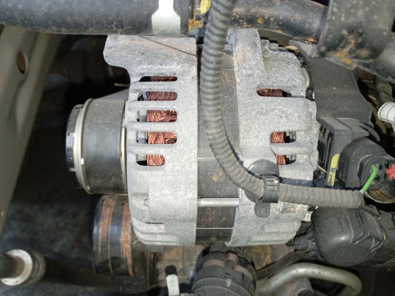 Recambio de alternador para hyundai i30 (pde, pd, pden) 1.0 t-gdi referencia OEM IAM   