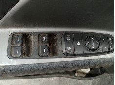 Recambio de mando elevalunas delantero izquierdo para kia niro i (de) 1.6 gdi hybrid referencia OEM IAM   
