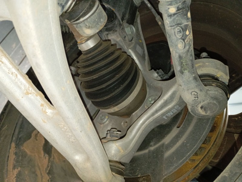 Recambio de mangueta delantera derecha para kia niro i (de) 1.6 gdi hybrid referencia OEM IAM   