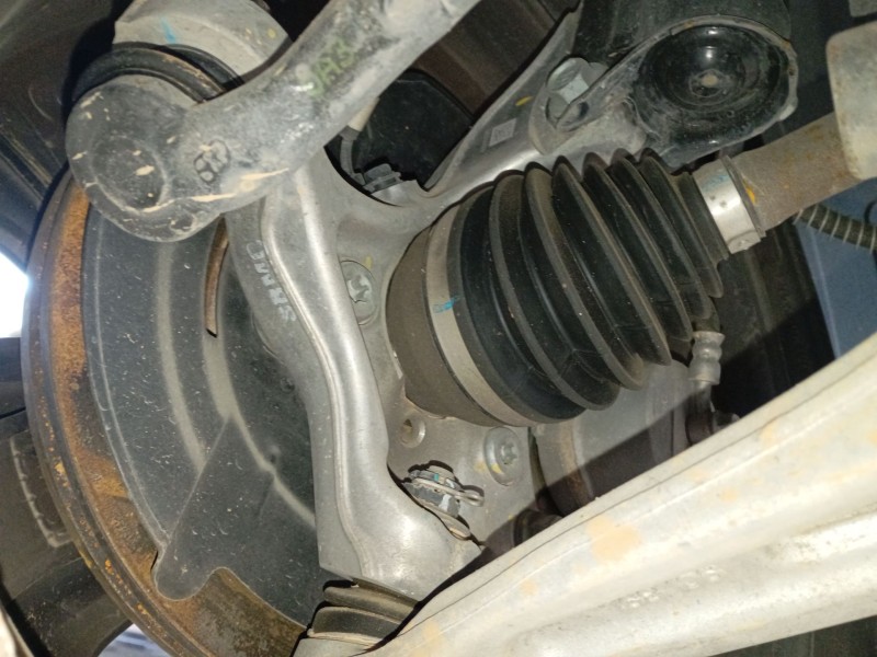 Recambio de mangueta delantera izquierda para kia niro i (de) 1.6 gdi hybrid referencia OEM IAM   