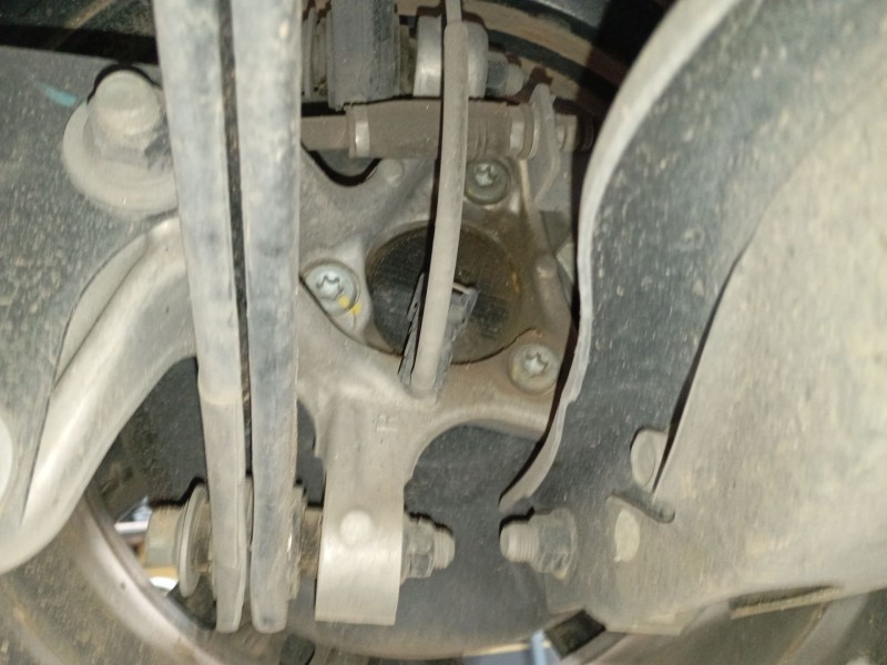 Recambio de mangueta trasera derecha para kia niro i (de) 1.6 gdi hybrid referencia OEM IAM   