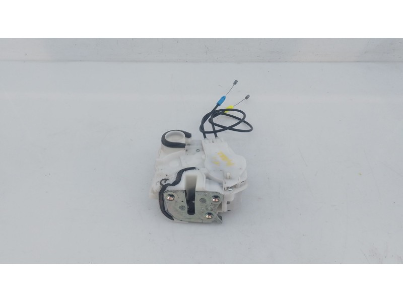 Recambio de cerradura puerta trasera izquierda para citroën c4 aircross 1.6 hdi 115 referencia OEM IAM   