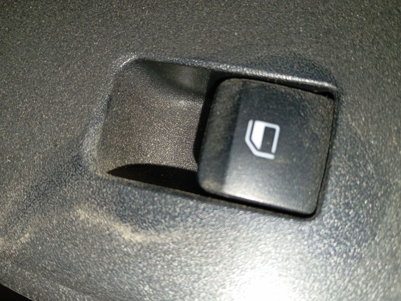 Recambio de mando elevalunas delantero derecho para hyundai i10 iii (ac3, ai3) 1.0 mpi referencia OEM IAM   