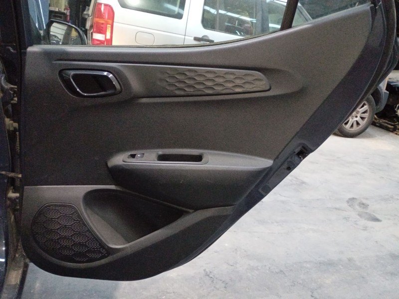 Recambio de guarnecido puerta trasera derecha para hyundai i10 iii (ac3, ai3) 1.0 mpi referencia OEM IAM   