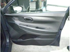 GUARNECIDO PUERTA DELANTERA DERECHA 