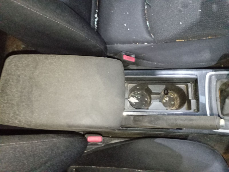 Recambio de consola central para mazda 6 hatchback (gh) 2.0 mzr-cd (gh14) referencia OEM IAM   