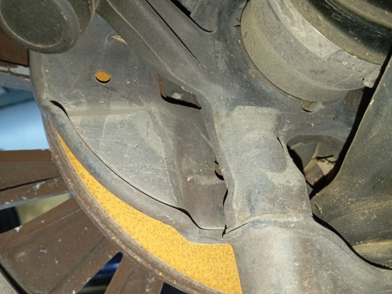 Recambio de mangueta delantera izquierda para mazda 6 hatchback (gh) 2.0 mzr-cd (gh14) referencia OEM IAM   