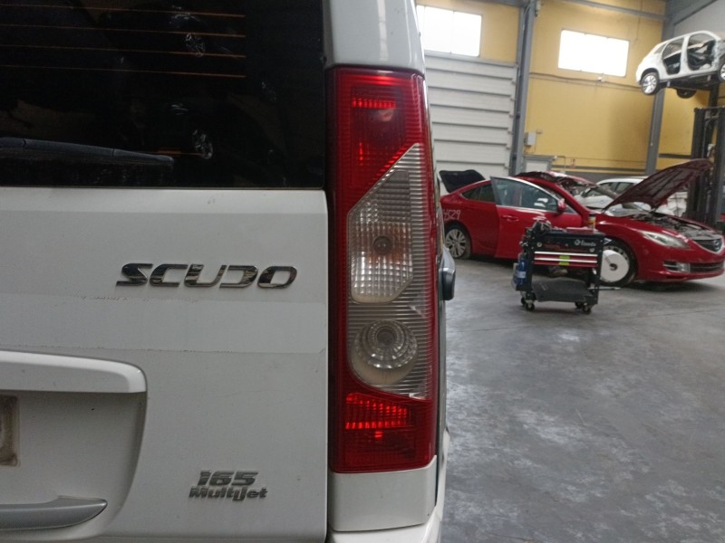 Recambio de piloto trasero derecho para fiat scudo autobús (270_, 272_) 2.0 d multijet referencia OEM IAM   