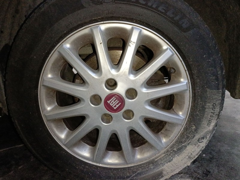 Recambio de llanta para fiat scudo autobús (270_, 272_) 2.0 d multijet referencia OEM IAM 215/60/16  