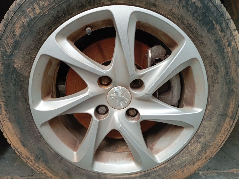 Recambio de llanta para peugeot 2008 i (cu_) 1.2 thp 110 / puretech 110 referencia OEM IAM   