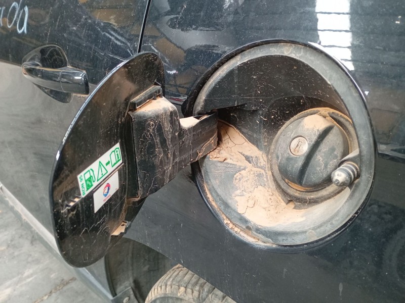 Recambio de tapa exterior combustible para peugeot 2008 i (cu_) 1.2 thp 110 / puretech 110 referencia OEM IAM   