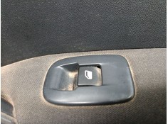 MANDO ELEVALUNAS TRASERO DERECHO 