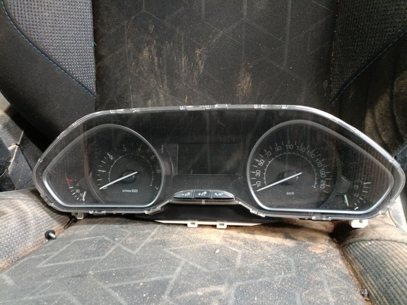 Recambio de cuadro instrumentos para peugeot 2008 i (cu_) 1.2 vti referencia OEM IAM 9825986180  