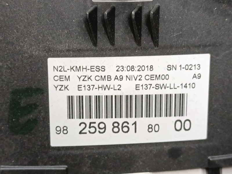 Recambio de cuadro instrumentos para peugeot 2008 i (cu_) 1.2 vti referencia OEM IAM 9825986180  