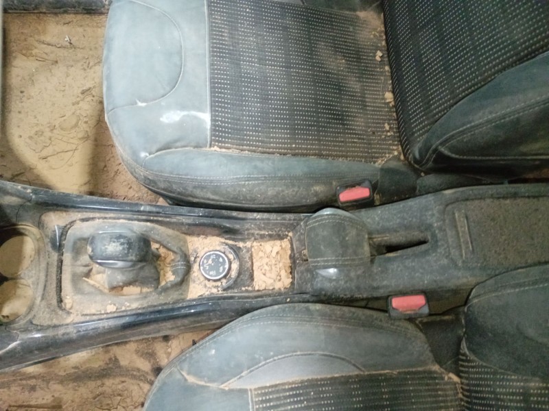 Recambio de consola central para peugeot 2008 i (cu_) 1.2 thp 110 / puretech 110 referencia OEM IAM   