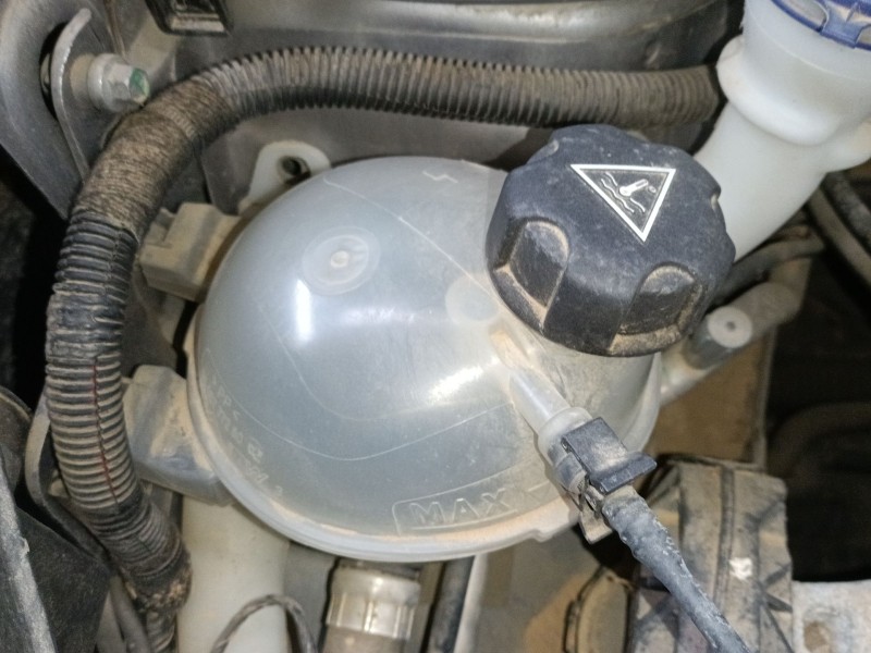 Recambio de deposito expansion para peugeot 2008 i (cu_) 1.2 vti referencia OEM IAM   