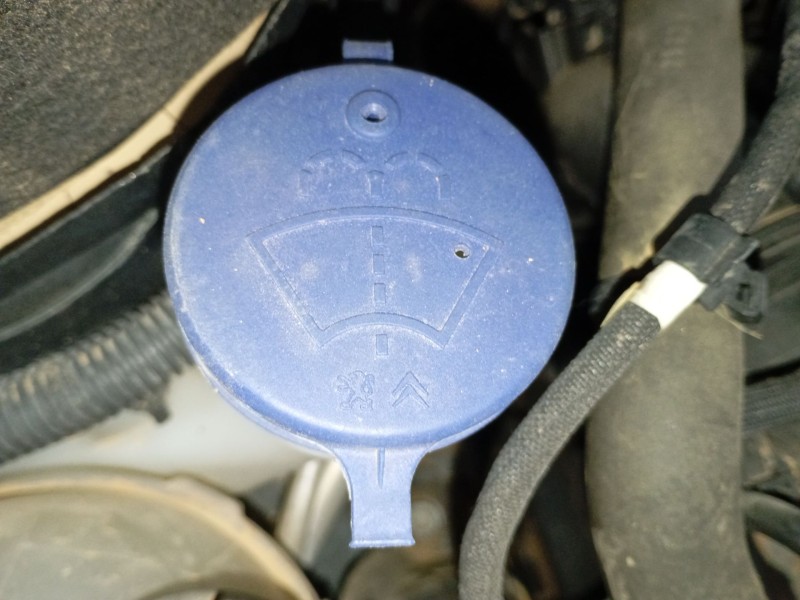 Recambio de deposito limpia para peugeot 2008 i (cu_) 1.2 thp 110 / puretech 110 referencia OEM IAM   