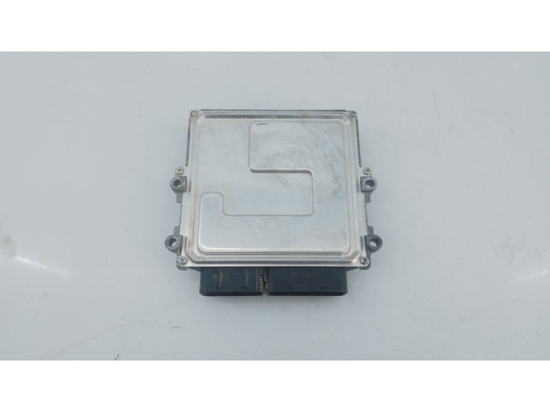Recambio de centralita motor uce para citroën c4 cactus 1.2 thp 110 referencia OEM IAM 9812338980 9806671980 