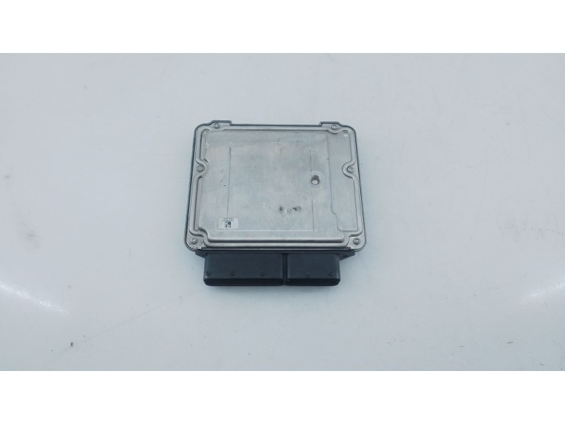 Recambio de centralita motor uce para opel insignia a (g09) 2.0 cdti (68) referencia OEM IAM 55577619 0281017453 