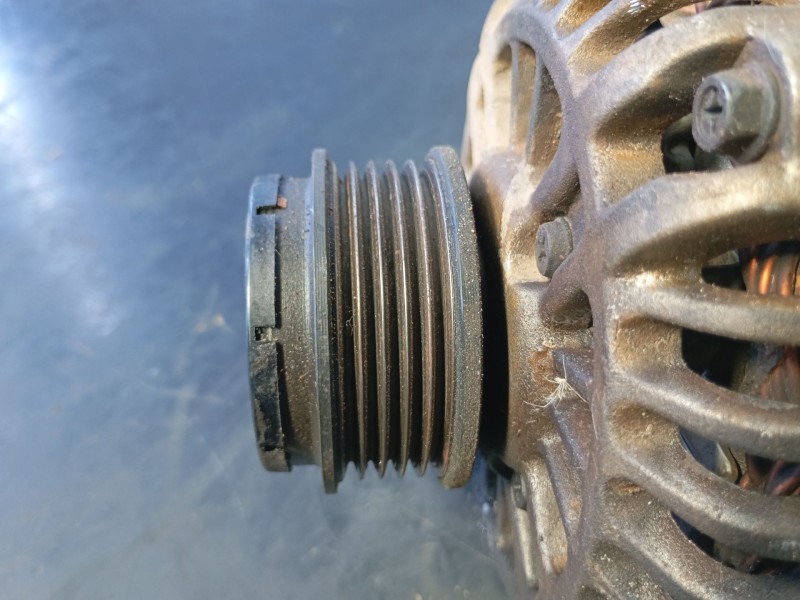 Recambio de alternador para hyundai terracan (hp) 2.9 crdi 4wd referencia OEM IAM TA000A61201 873004X500 P3-A4-4-3