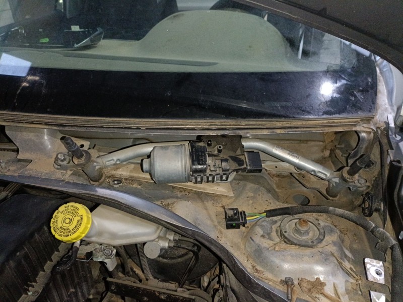 Recambio de motor limpia delantero para peugeot 2008 i (cu_) 1.2 vti referencia OEM IAM 390241589  