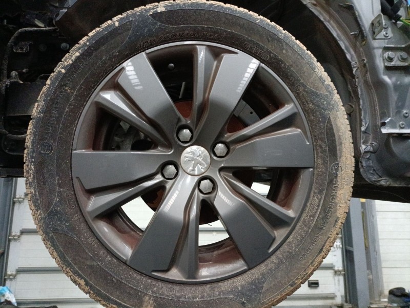 Recambio de llanta para peugeot 2008 i (cu_) 1.2 vti referencia OEM IAM 195/60/16  