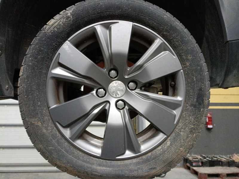 Recambio de llanta para peugeot 2008 i (cu_) 1.2 vti referencia OEM IAM 195/60/16  