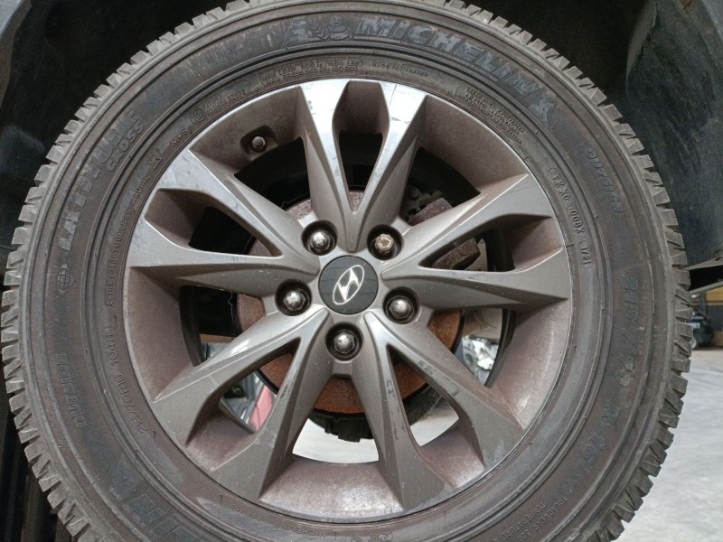 Recambio de llanta para hyundai ix35 (lm, el, elh) 1.7 crdi referencia OEM IAM 215/70/16  