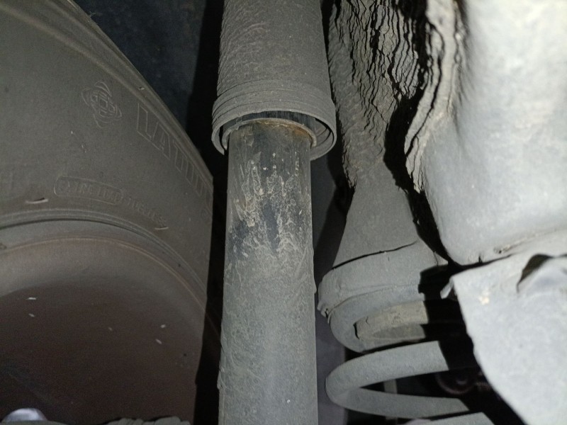 Recambio de amortiguador trasero derecho para hyundai ix35 (lm, el, elh) 1.7 crdi referencia OEM IAM   