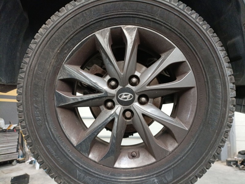 Recambio de llanta para hyundai ix35 (lm, el, elh) 1.7 crdi referencia OEM IAM 215/70/16  