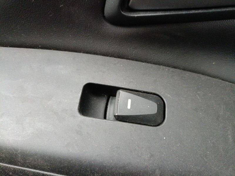 Recambio de mando elevalunas delantero derecho para hyundai ix35 (lm, el, elh) 1.7 crdi referencia OEM IAM   